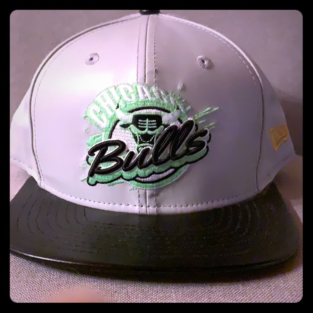 New era Bulls strapback hat
